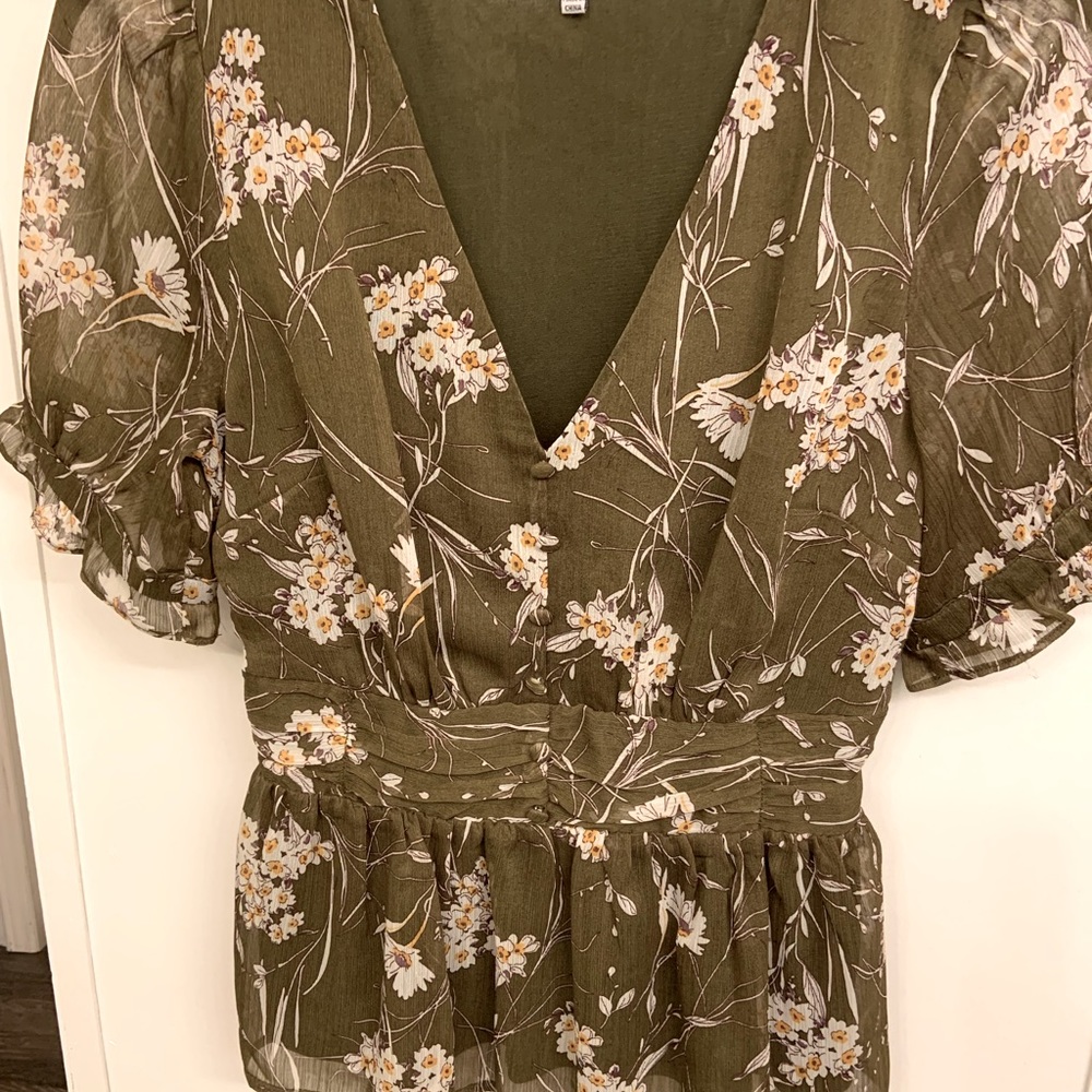 Ruffled green floral blouse from Vici Dolls. XS